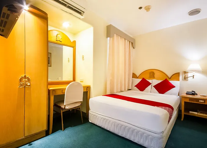 Palladium 3* Cebu Stadt