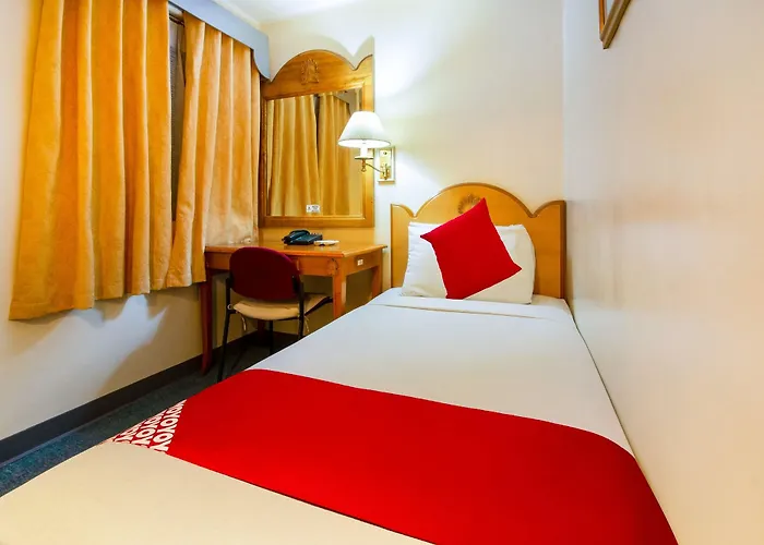 Palladium 3* Cebu Stadt