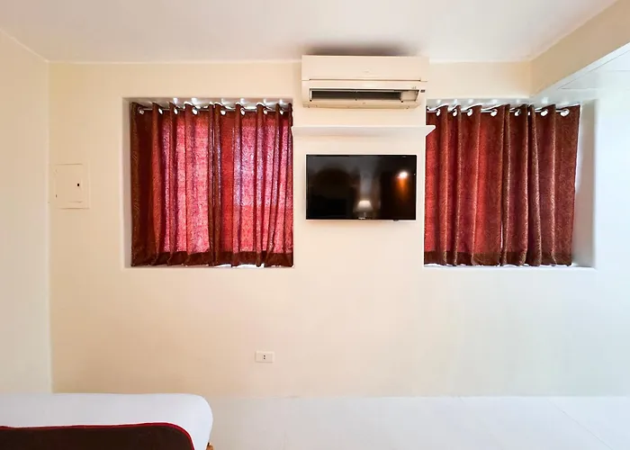 Palladium 3* Cebu Stadt